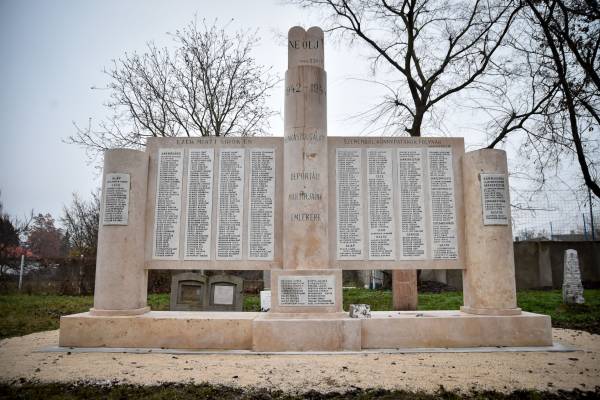Sárbogárd: Felújított emlékmű és új kiállítóközpont a Mazsihisz közreműködésével
